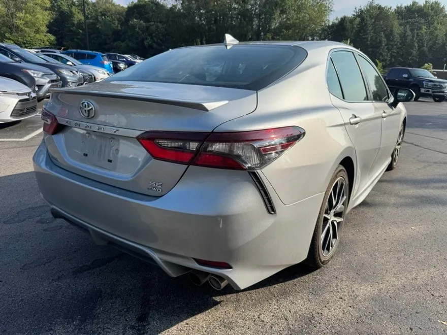 2023 Toyota Camry SE photo 1