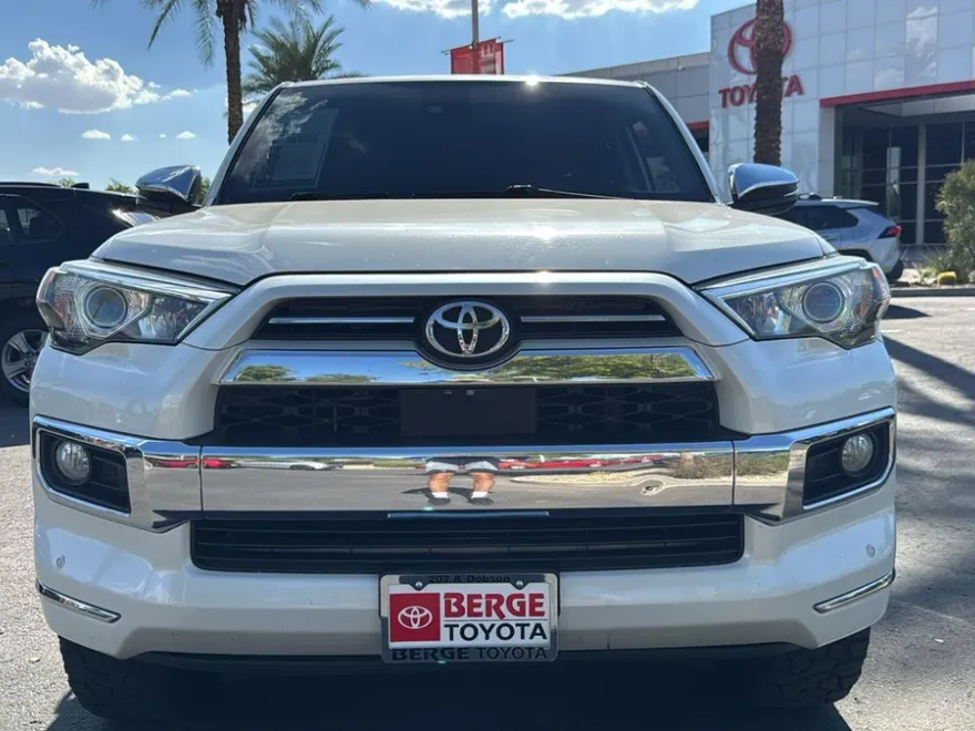 2020 Toyota 4Runner Limited photo 1