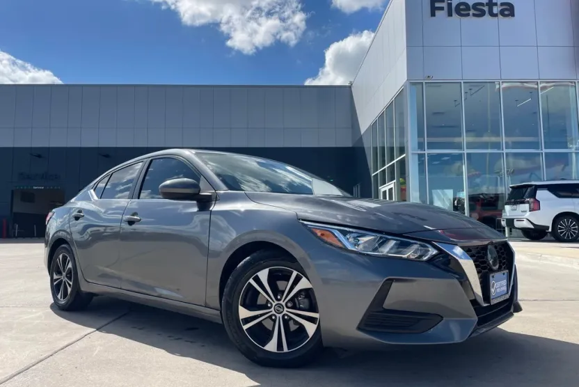 2023 Nissan Sentra SV photo 1