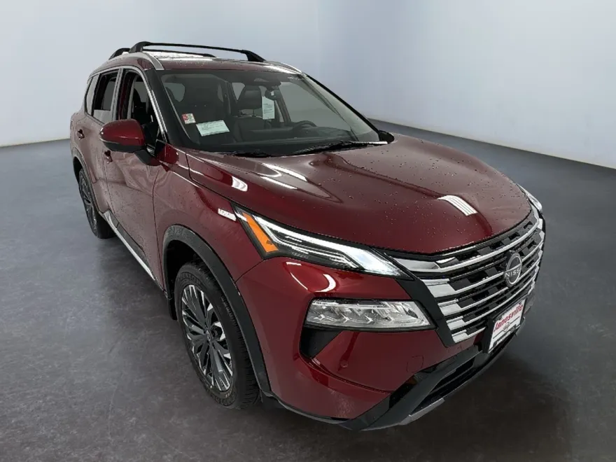 2026 Nissan Rogue Platinum photo 1