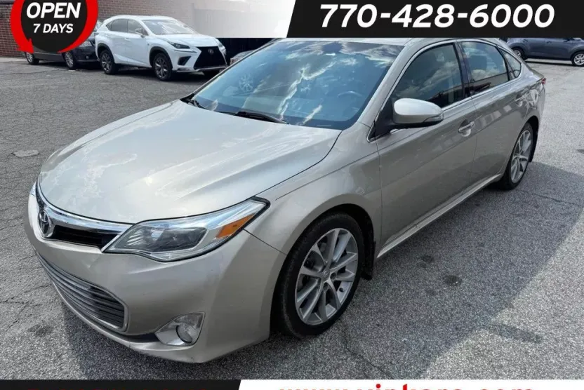 2015 Toyota Avalon XLE photo 1