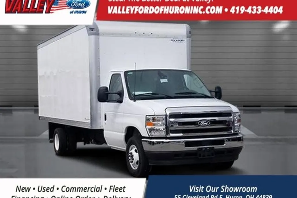 2026 Ford E-450 photo 1