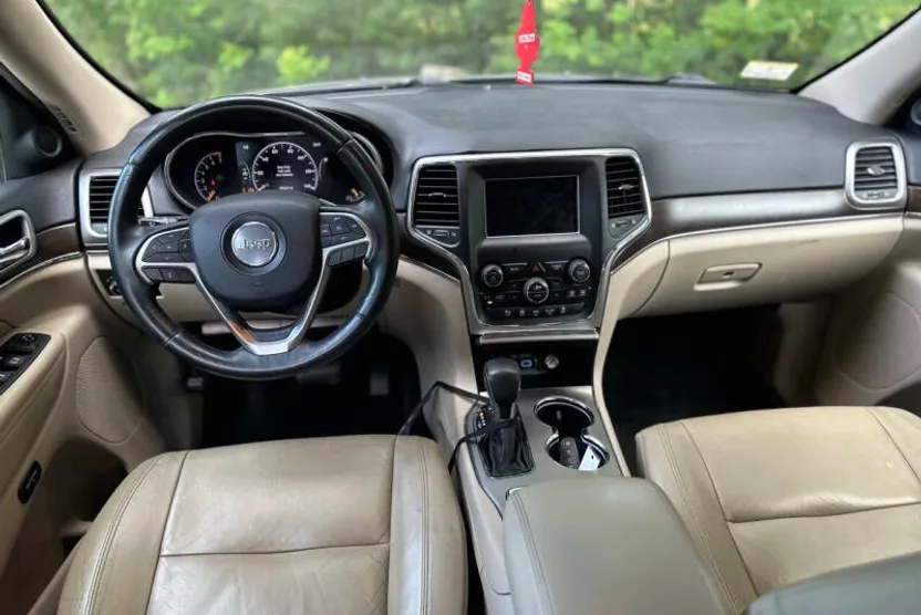 2018 Jeep Grand Cherokee Limited photo 1