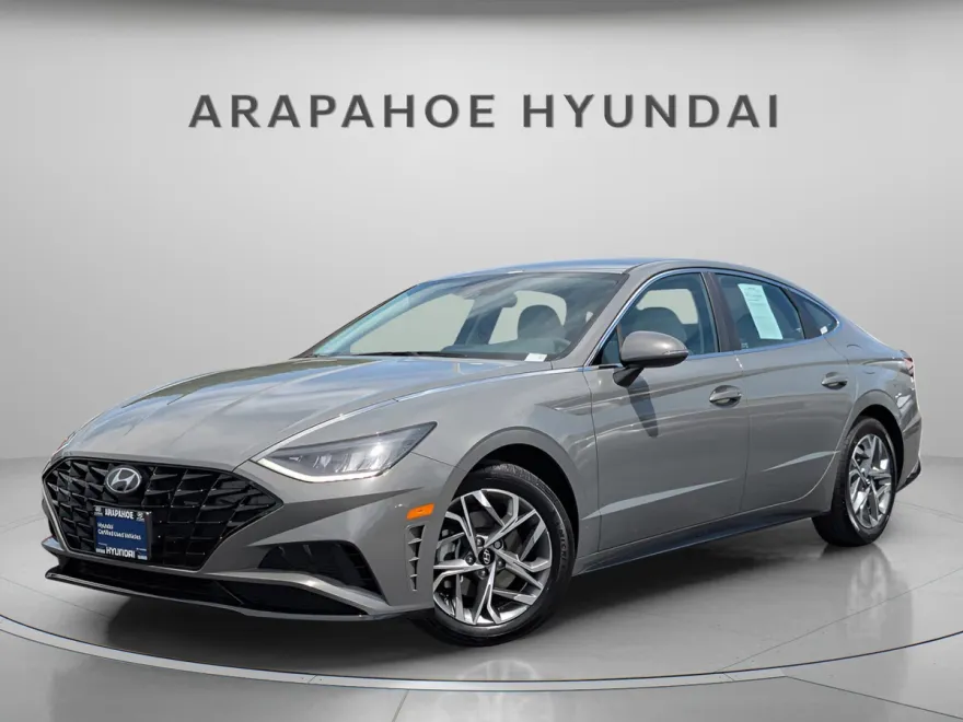 2022 Hyundai Sonata SEL photo 1