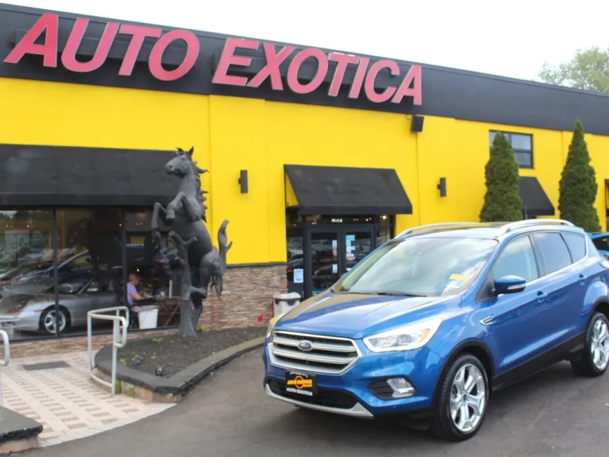 2017 Ford Escape Titanium photo 1
