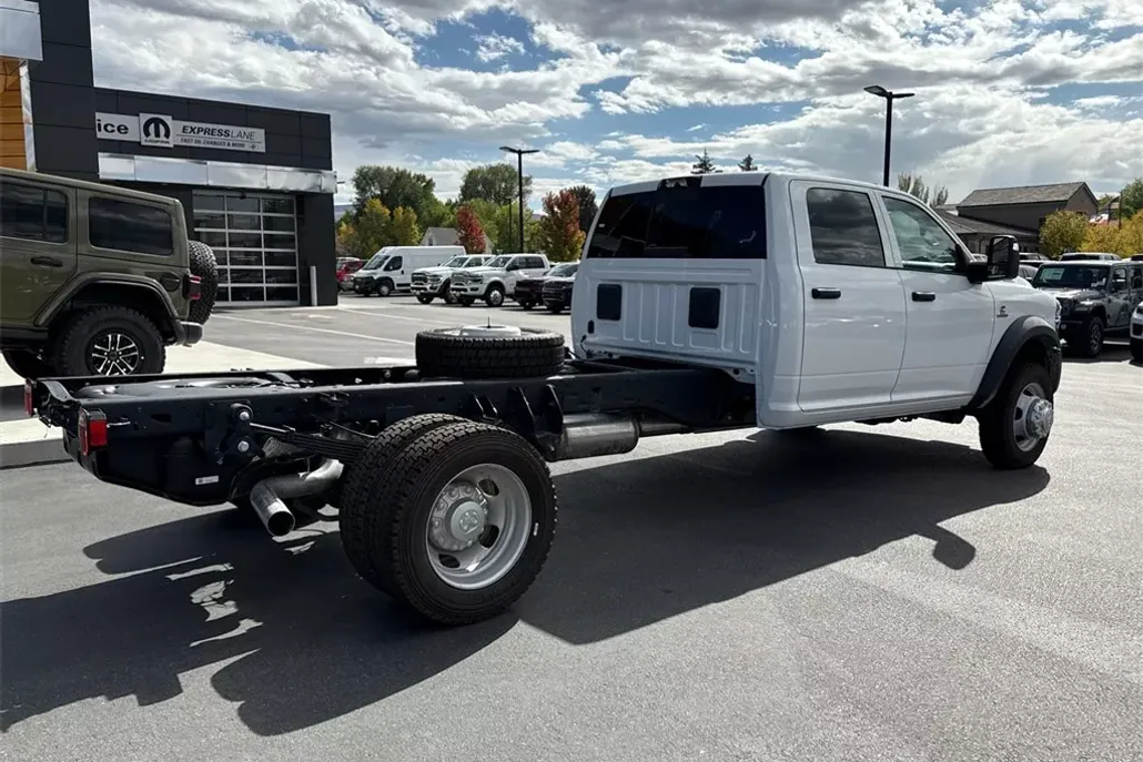 2026 Ram 5500 Tradesman photo 1