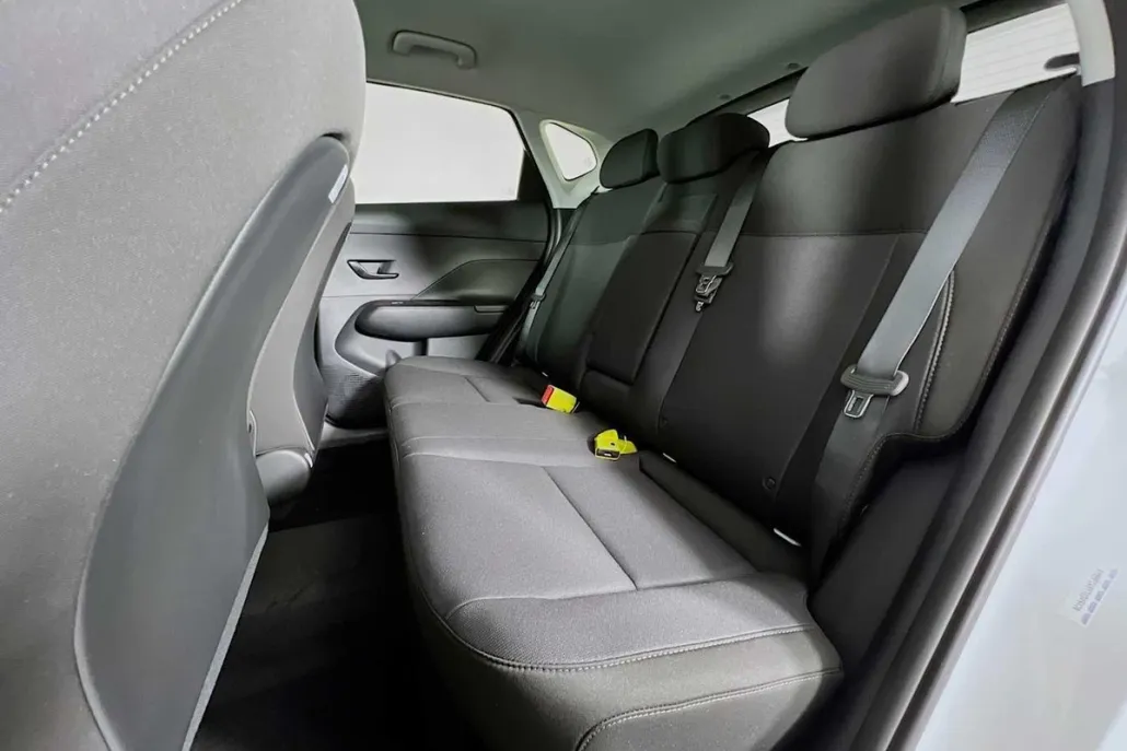 2026 Hyundai Kona SEL photo 1