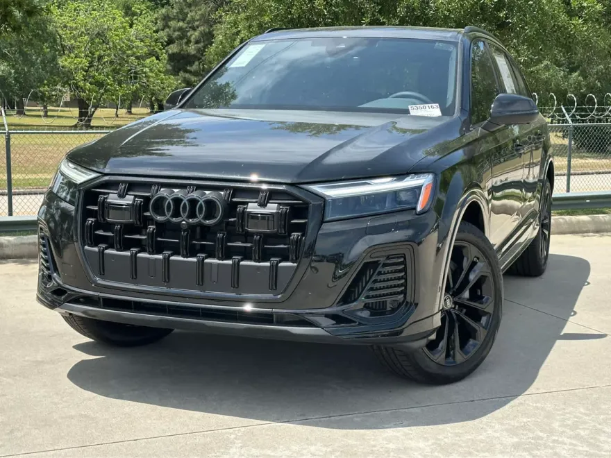 2025 Audi Q7 55 Premium photo 1