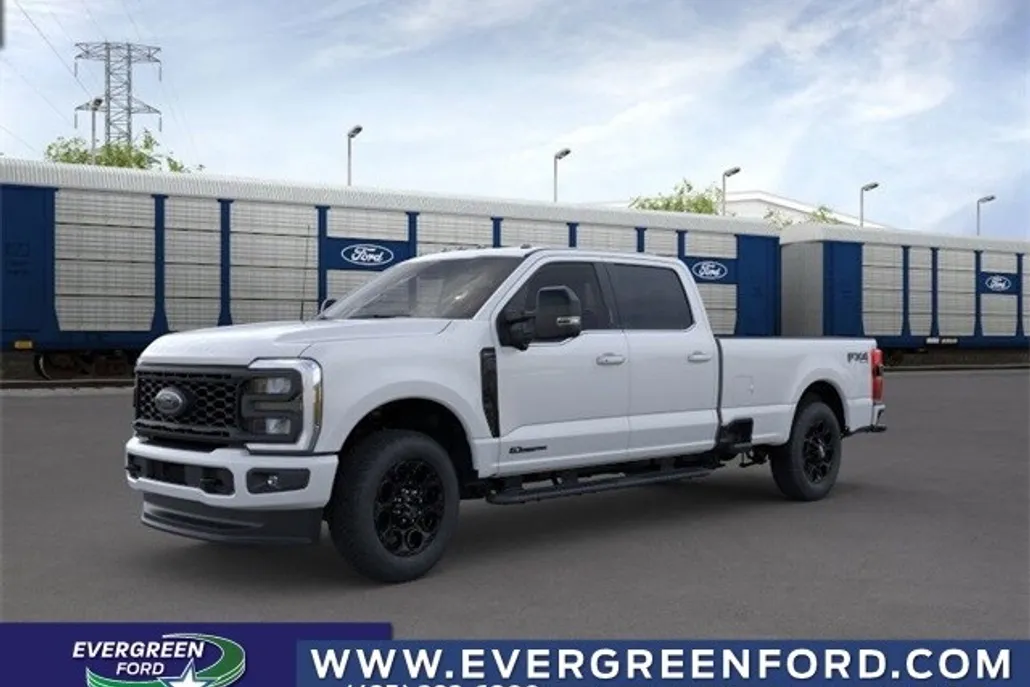 2025 Ford F-350 Lariat photo 1