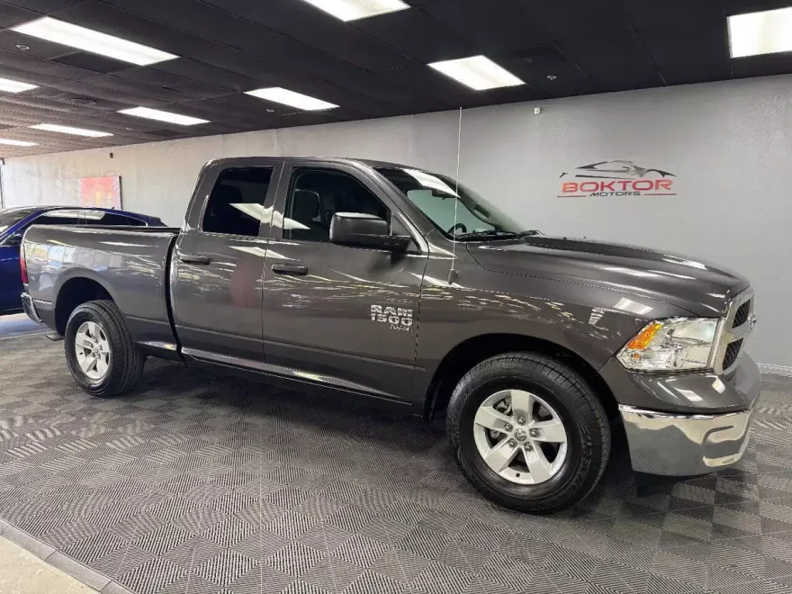 2024 Ram 1500 Classic SLT photo 1