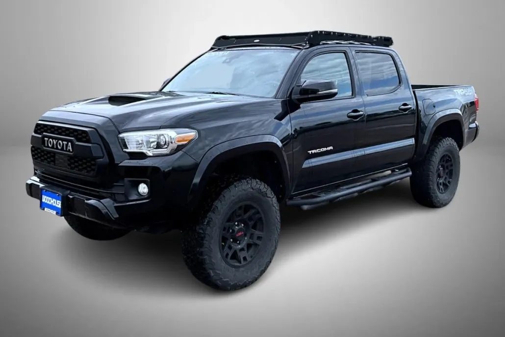 2019 Toyota Tacoma TRD Sport photo 1