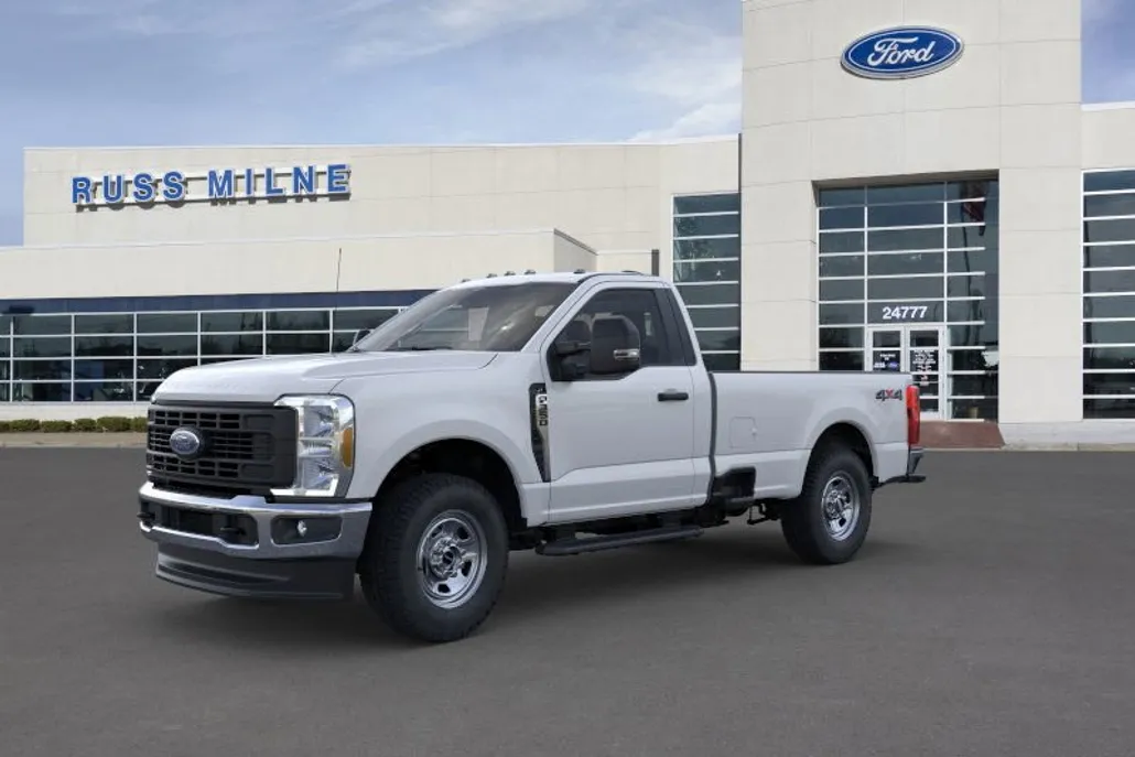 2023 Ford F-350 XL photo 1