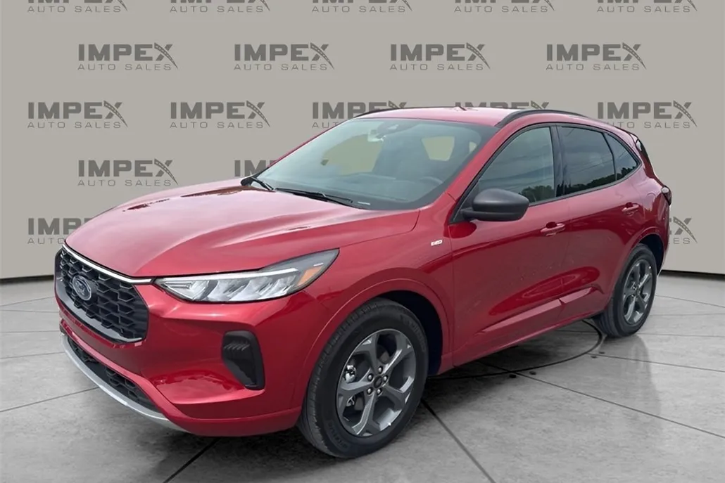 2024 Ford Escape ST-Line photo 1