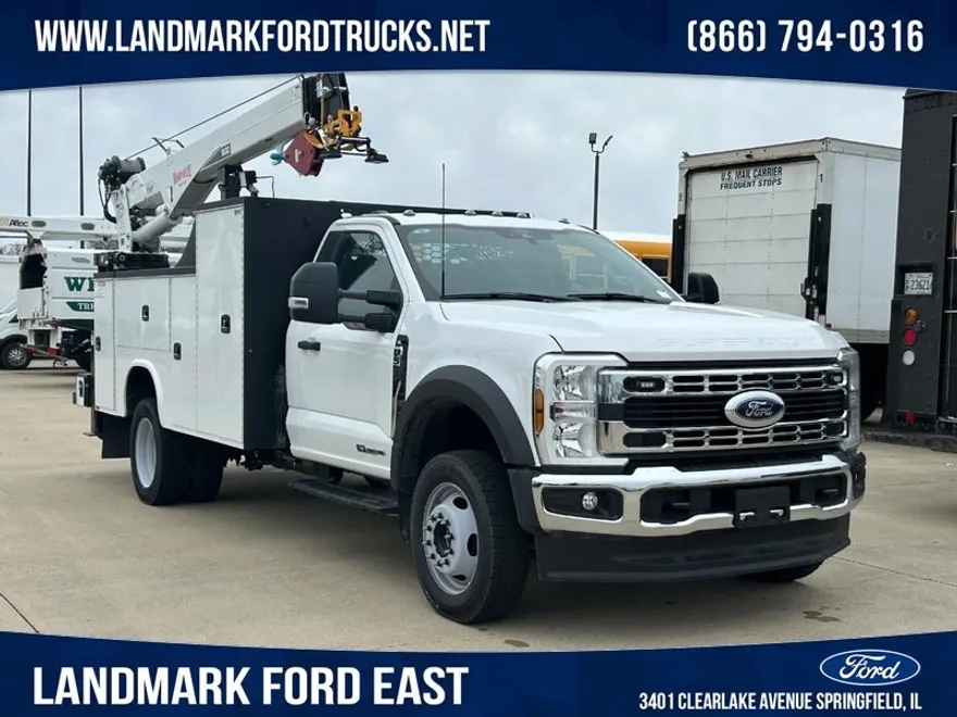2024 Ford F-550 photo 1