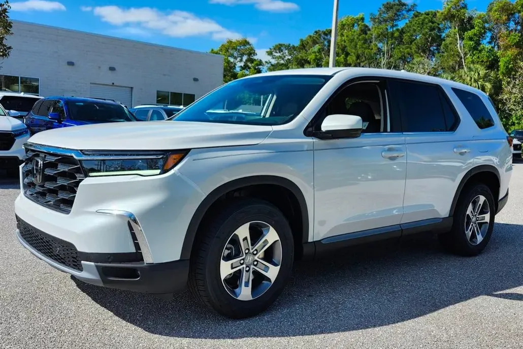 2025 Honda Pilot EX-L photo 1