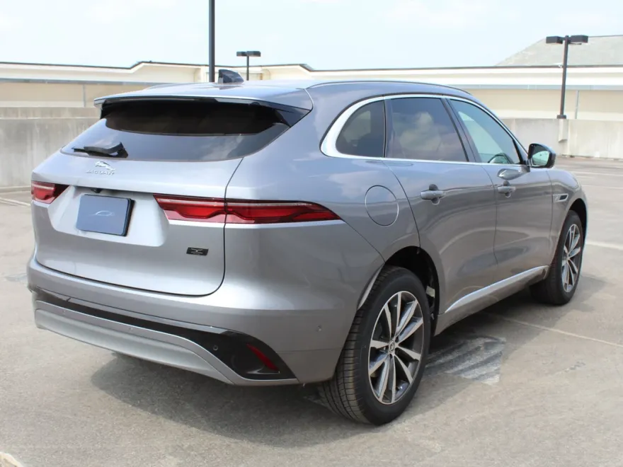 2026 Jaguar F-PACE P250 R-Dynamic S photo 1