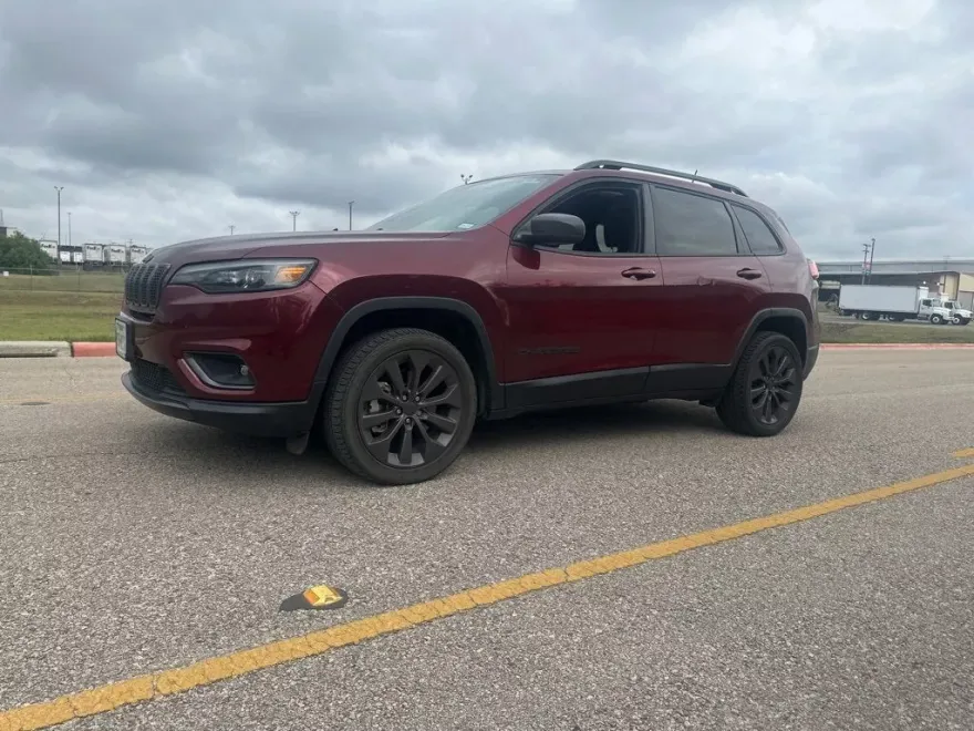 2021 Jeep Cherokee Altitude Latitude Lux photo 1