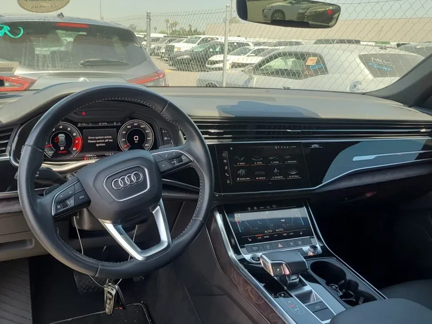 2021 Audi Q8 55 Premium photo 1