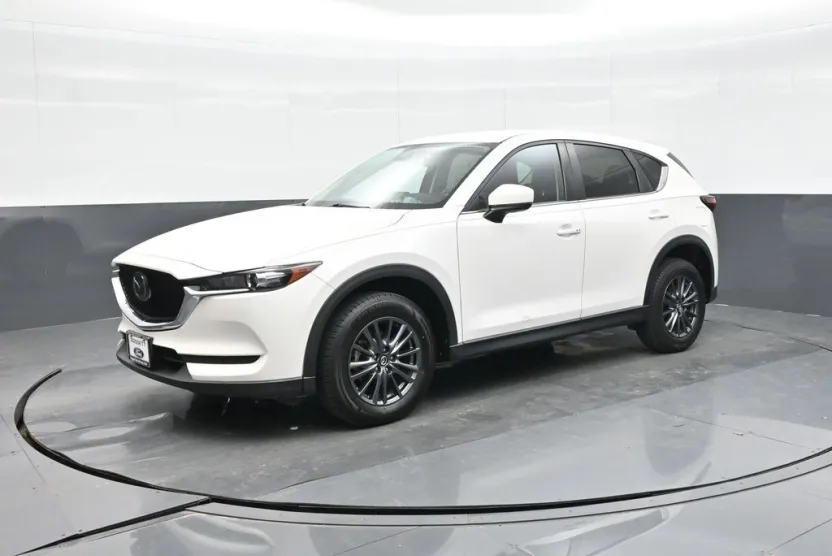 2021 Mazda CX-5 Touring photo 1