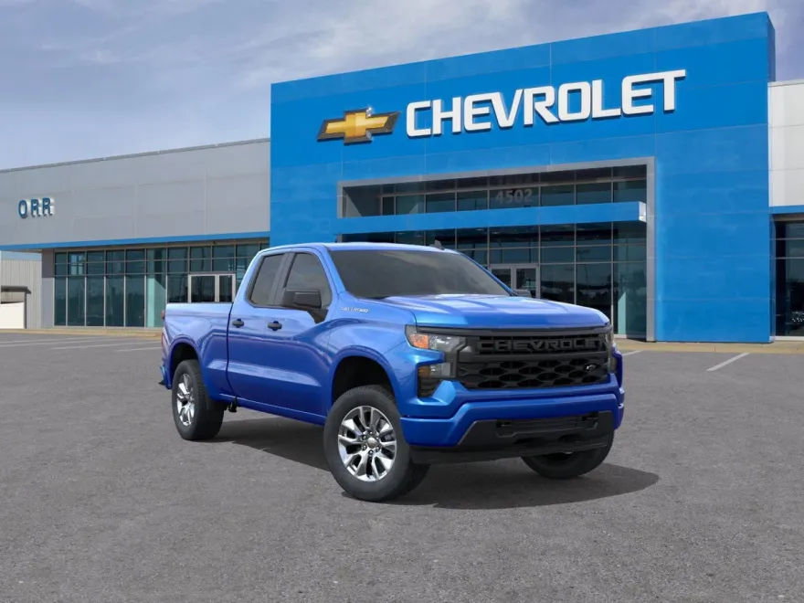 2026 Chevrolet Silverado 1500 Custom photo 1