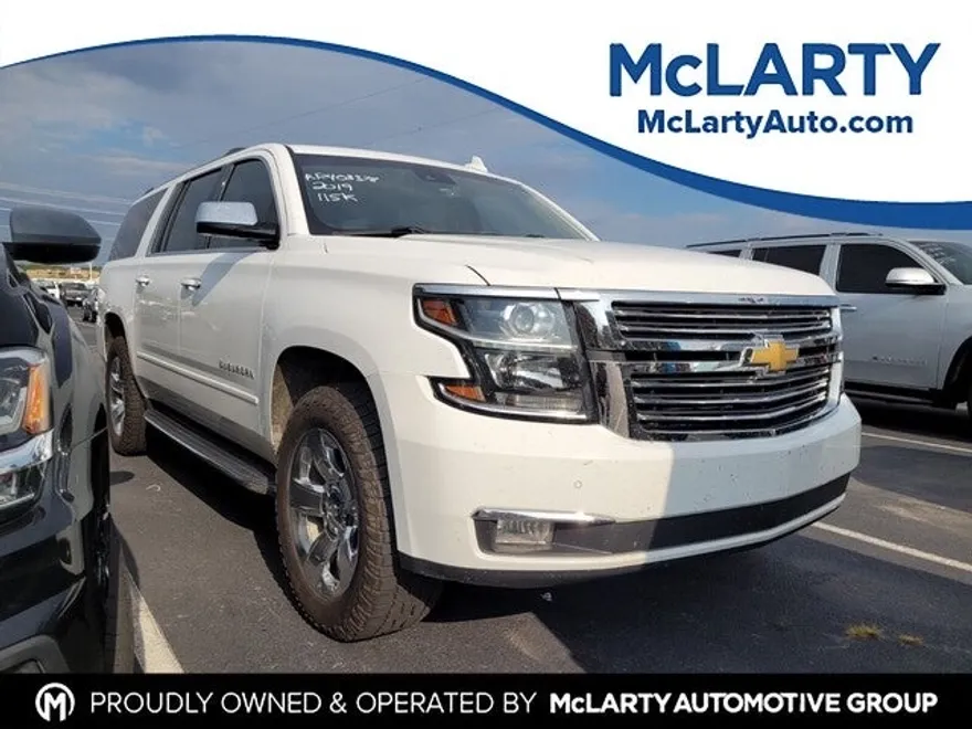 2019 Chevrolet Suburban Premier photo 1