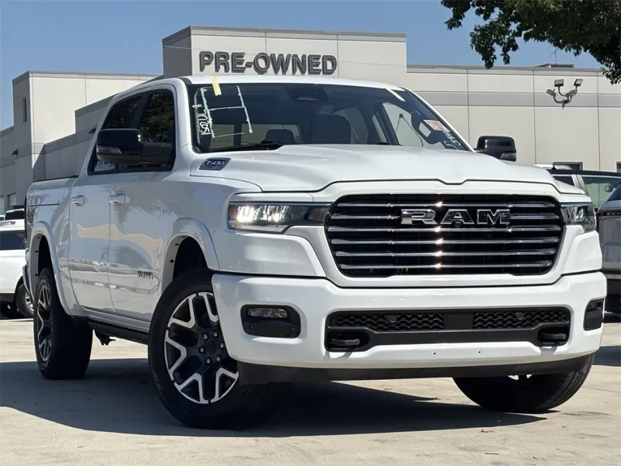 2025 Ram 1500 Laramie photo 1