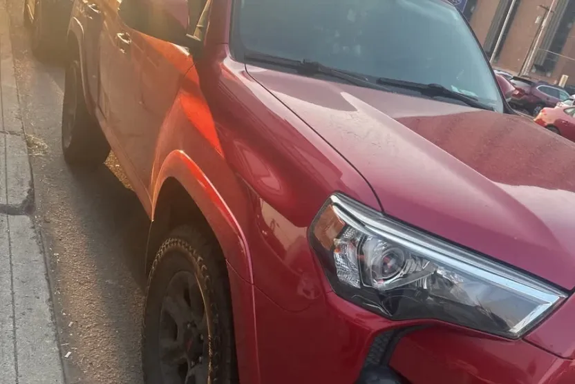 2015 Toyota 4Runner SR5 photo 1