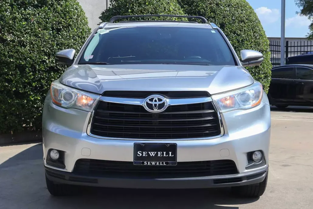 2016 Toyota Highlander Base Hybrid photo 1
