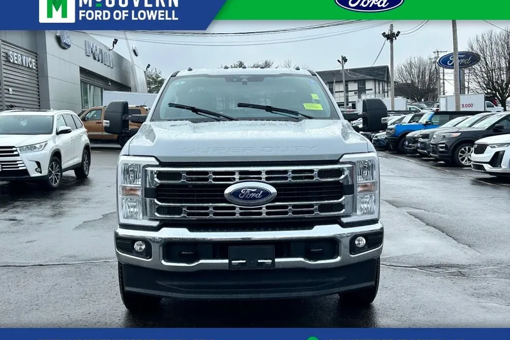 2025 Ford F-250 photo 1