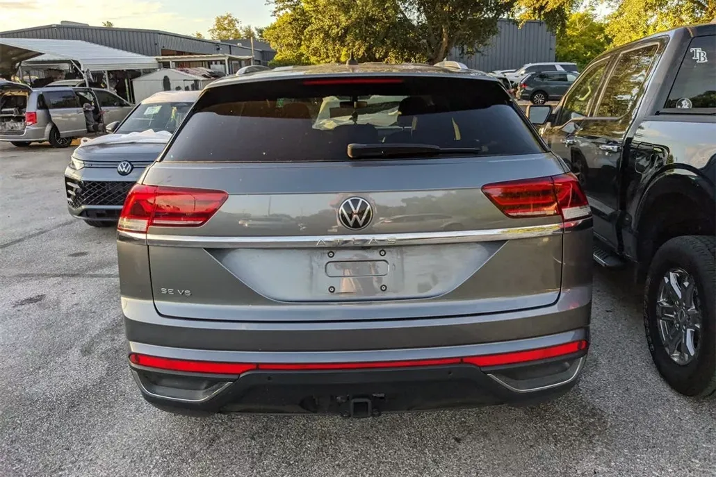 2023 Volkswagen Atlas Cross Sport V6 SE Technology photo 1