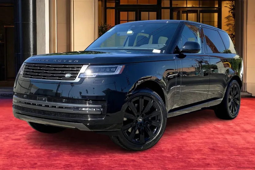 2025 Land Rover Range Rover SE photo 1