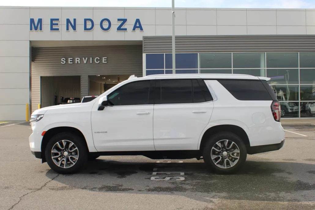 2023 Chevrolet Tahoe LS photo 1