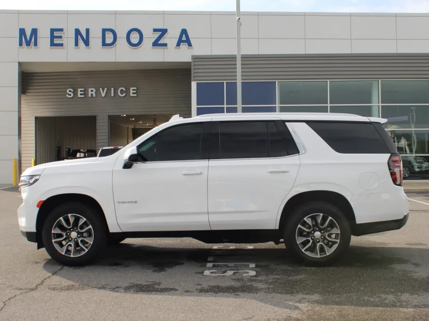 2023 Chevrolet Tahoe LS photo 1