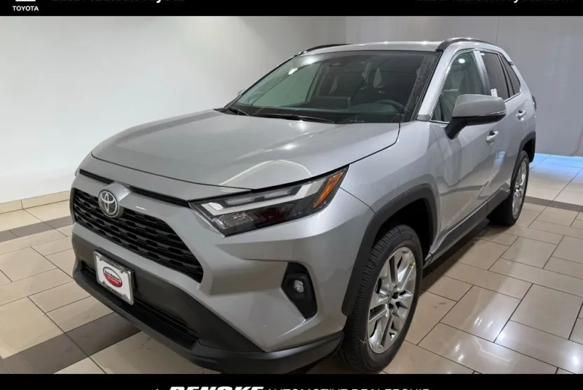 2025 Toyota RAV4 XLE Premium photo 1