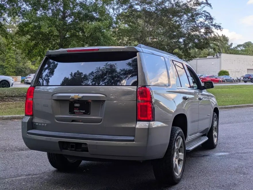 2017 Chevrolet Tahoe LS photo 1