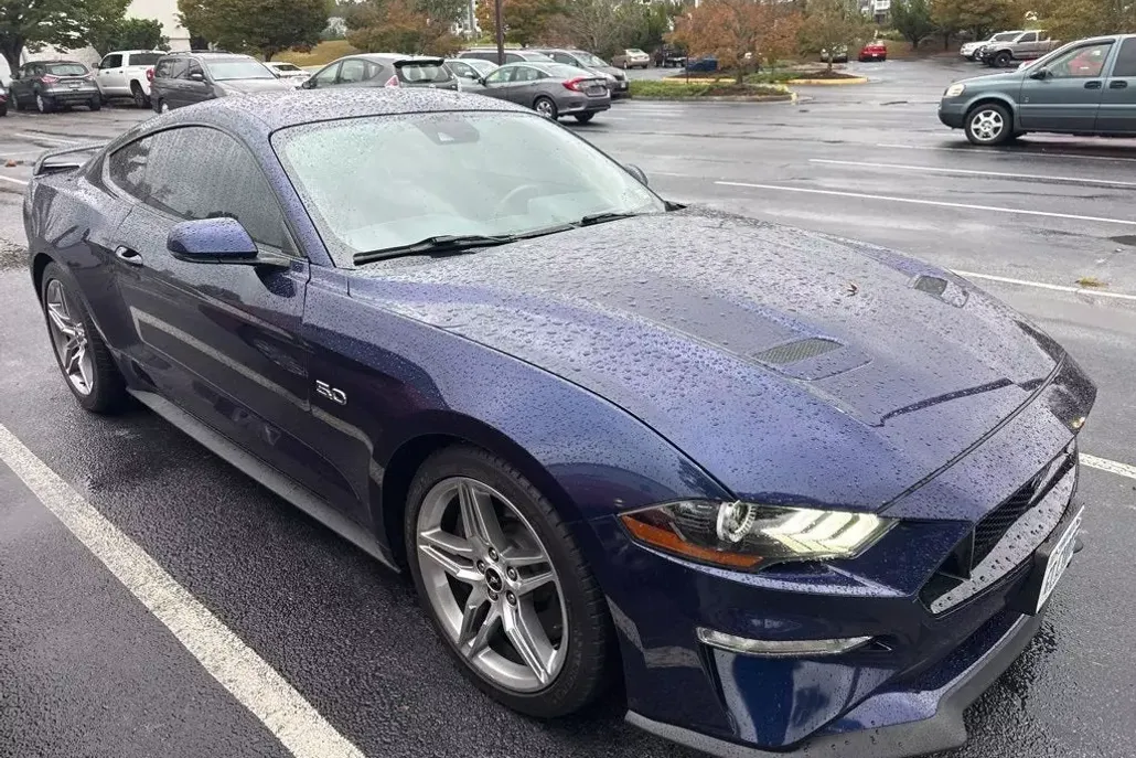 2020 Ford Mustang GT Premium photo 1