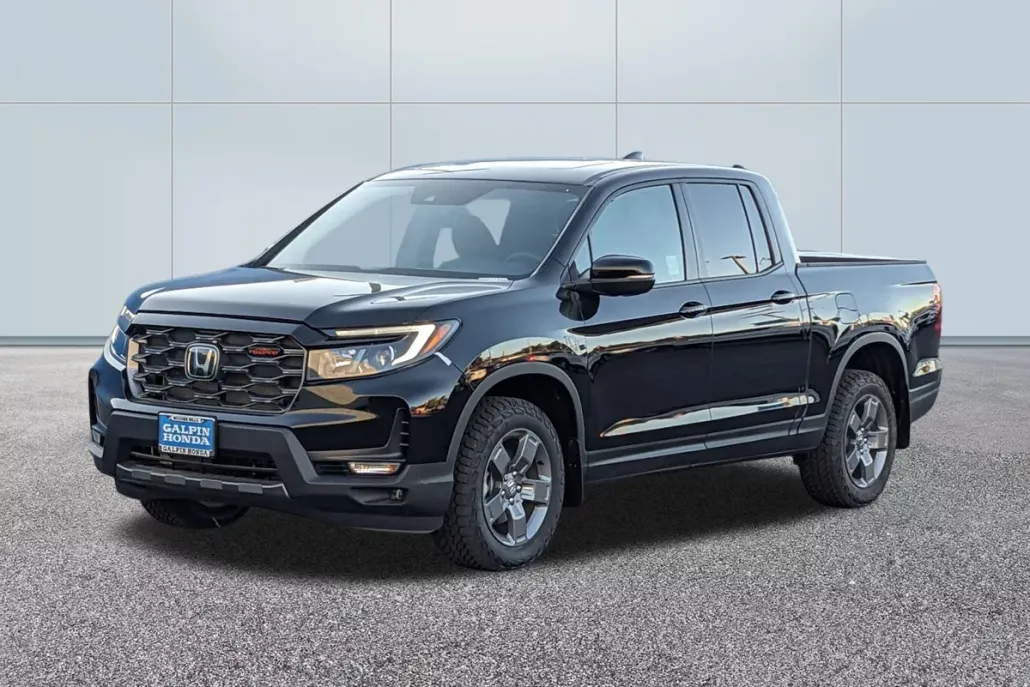 2024 Honda Ridgeline TrailSport photo 1
