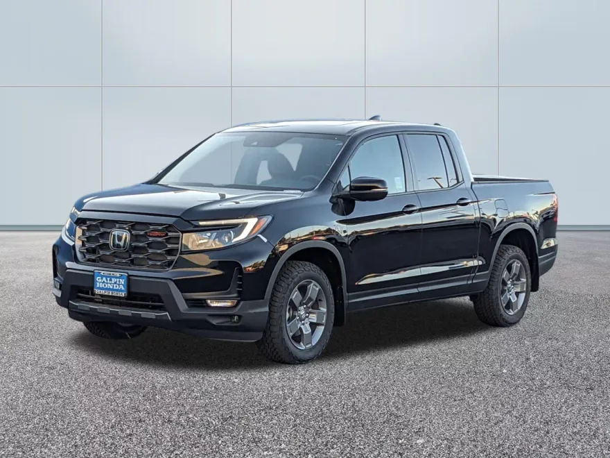 2024 Honda Ridgeline TrailSport photo 1