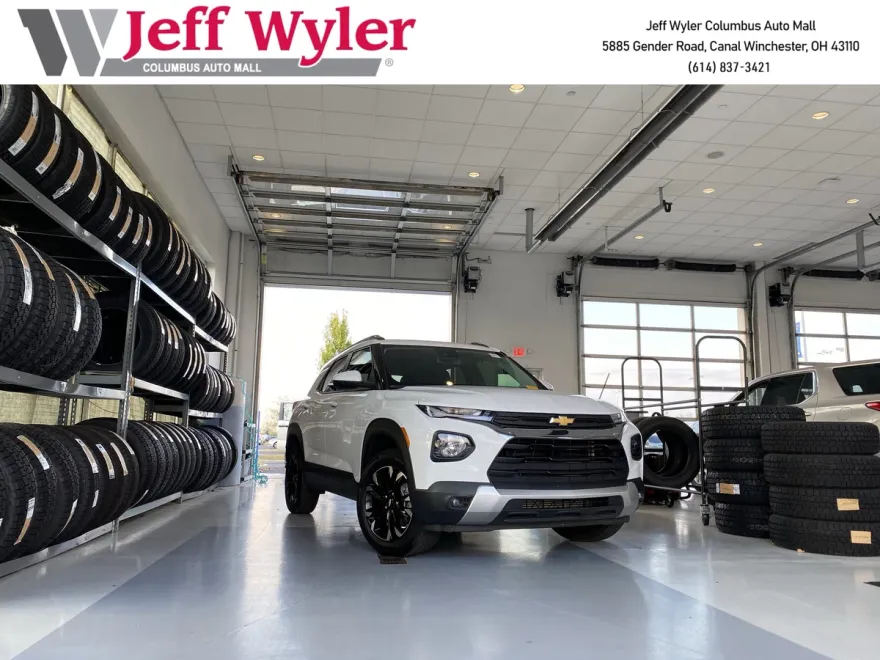 2022 Chevrolet Trailblazer LT photo 1