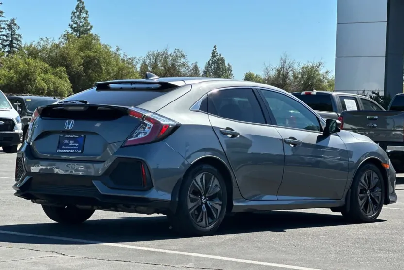 2018 Honda Civic Hatchback EX photo 1