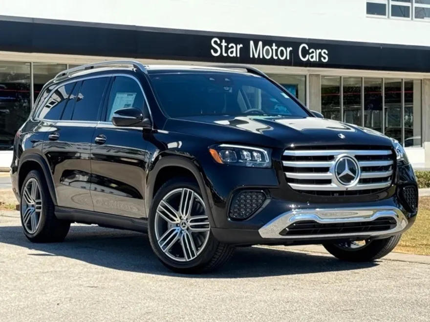 2025 Mercedes Benz GLS 450 4MATIC photo 1