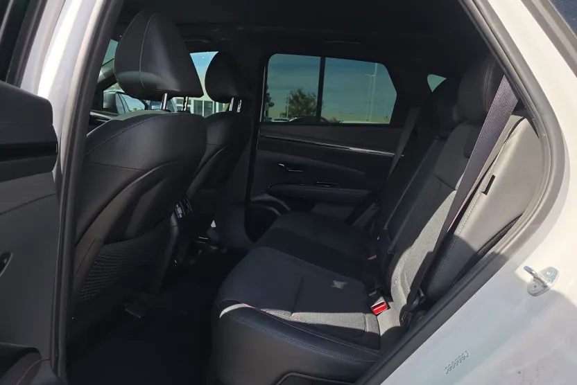 2024 Hyundai Tucson Hybrid N Line photo 1