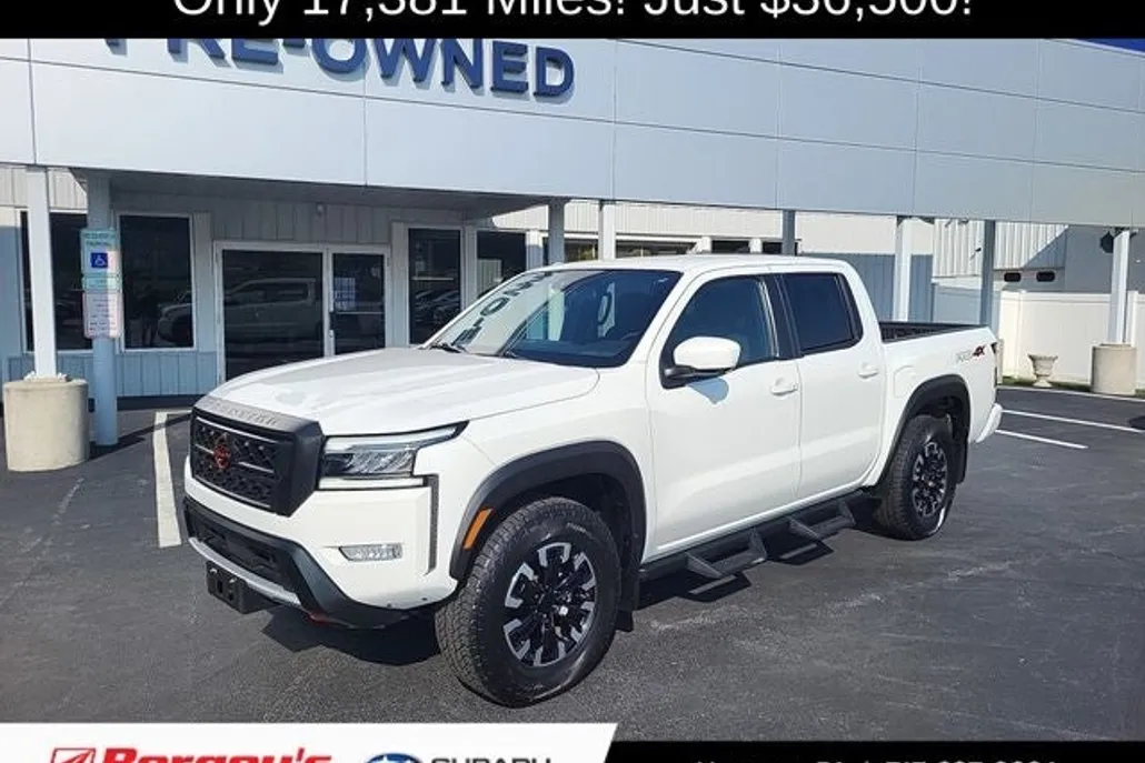 2023 Nissan Frontier Crew Cab PRO-4X photo 1