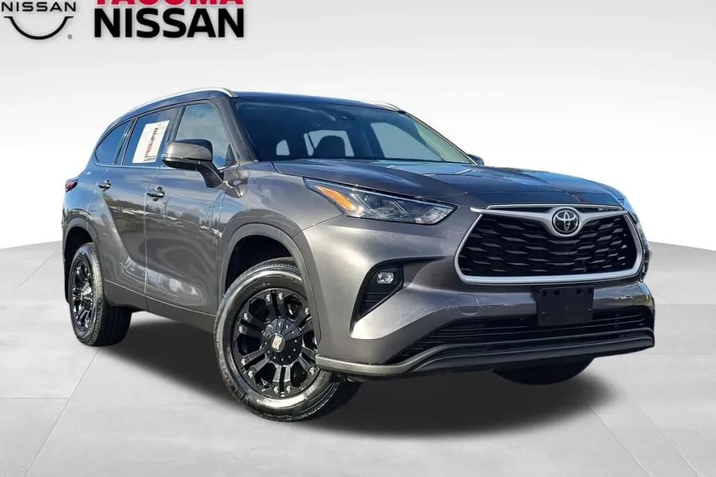 2022 Toyota Highlander XLE photo 1