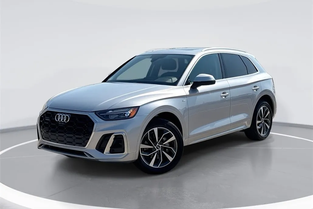 2022 Audi Q5 45 S line Premium photo 1