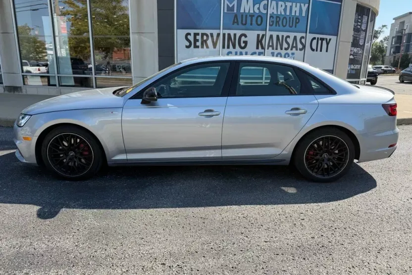 2018 Audi A4 2.0T Premium Plus Quattro photo 1