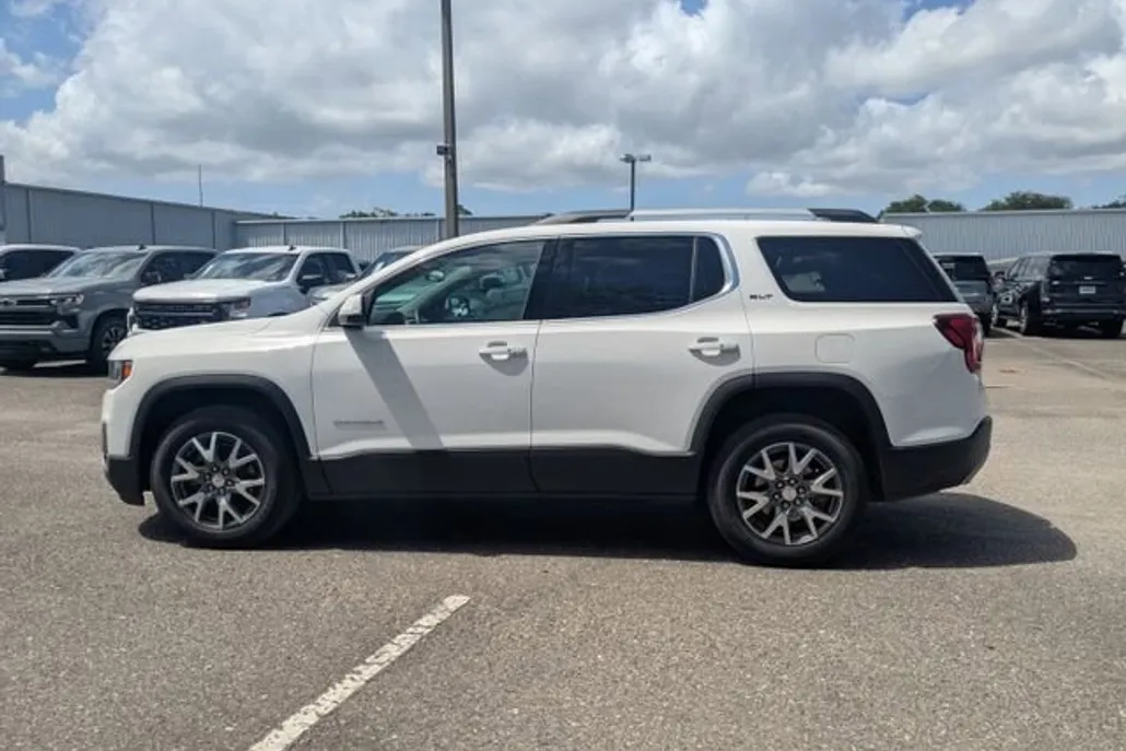 2023 Gmc Acadia SL photo 1
