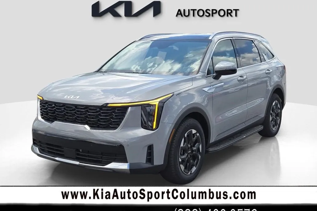 2025 Kia Sorento S photo 1