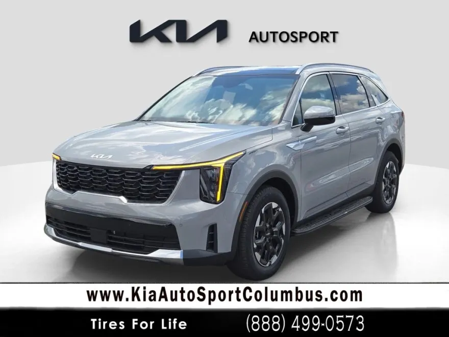 2025 Kia Sorento S photo 1