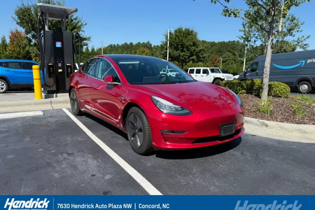 2018 Tesla Model 3 Mid Range photo 1
